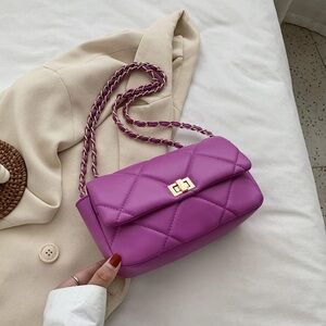 Quilted Purple Chain Shoulder Bag – Elegant Padded Crossbody Handbag